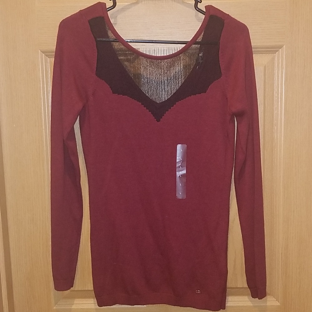BNWT Guess size L long sleeve sweater